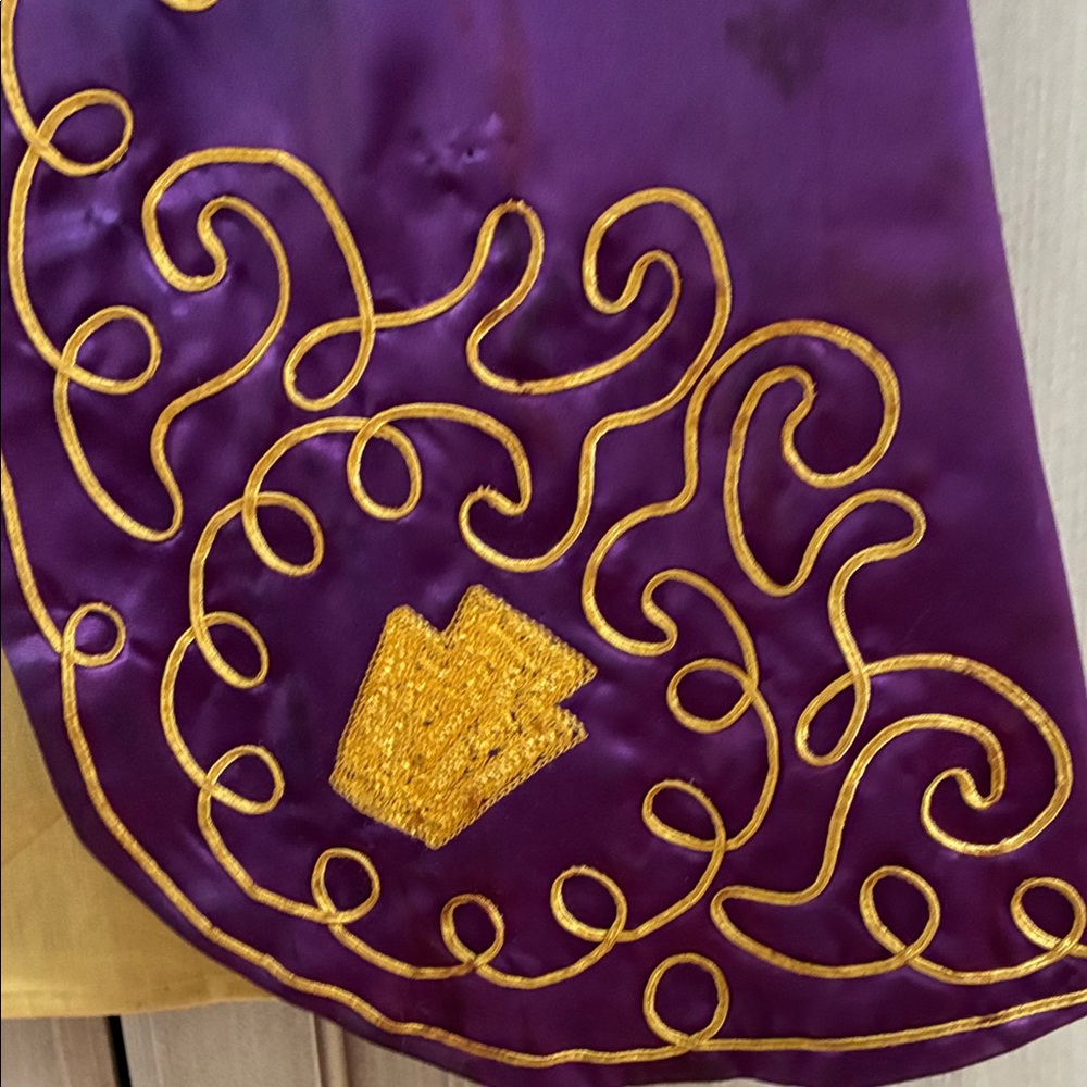 Lions Club International 60’s Purple and Gold Embroidered Vest - Picture 5 of 10